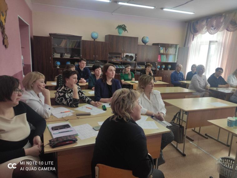 В МБОУ «Айская СОШ» прошла стажерская практика в рамках деятельности РИП и реализации гранта Губернатора Алтайского края в сфере общего образования.